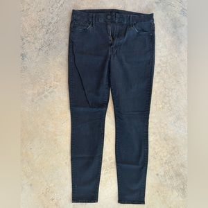 Mother Denim High Waisted Looker in Size 30 in Not Guilty